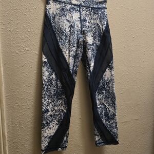 Lululemon Athletica Blue and White Patterned Leggings